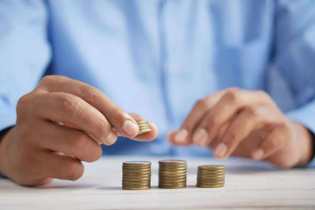 冰火新消费：谁已退?。克乖谠仪?？